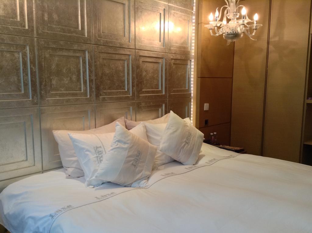 Shenzhen Baoan Luxe Manor Hotel Exterior photo